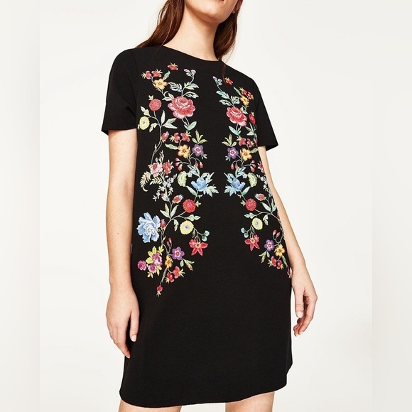 Zara Dresses & Skirts - Zara Basic Collection Black Rubberized Embroidery Floral Mini Dress Size M